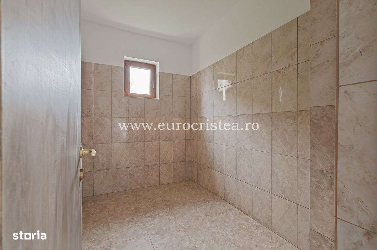 Vilă modernă P+1 de vânzare în Mangalia – Cartier Dobrogea - Imagine principală: 5/11