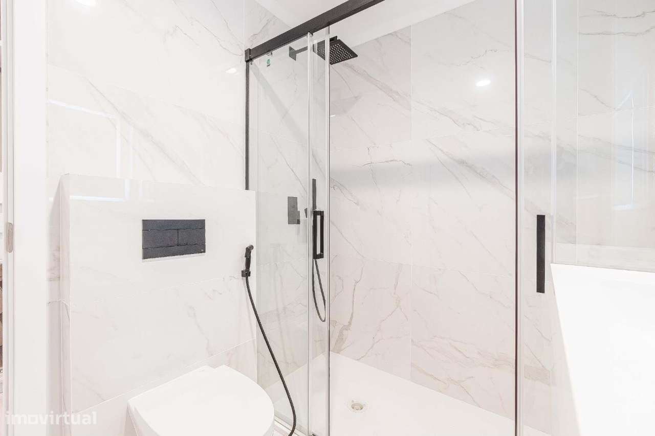 T4 Premium | 172 m² | Acabamentos de Luxo | 9.º Andar | Massamá – A Me-17