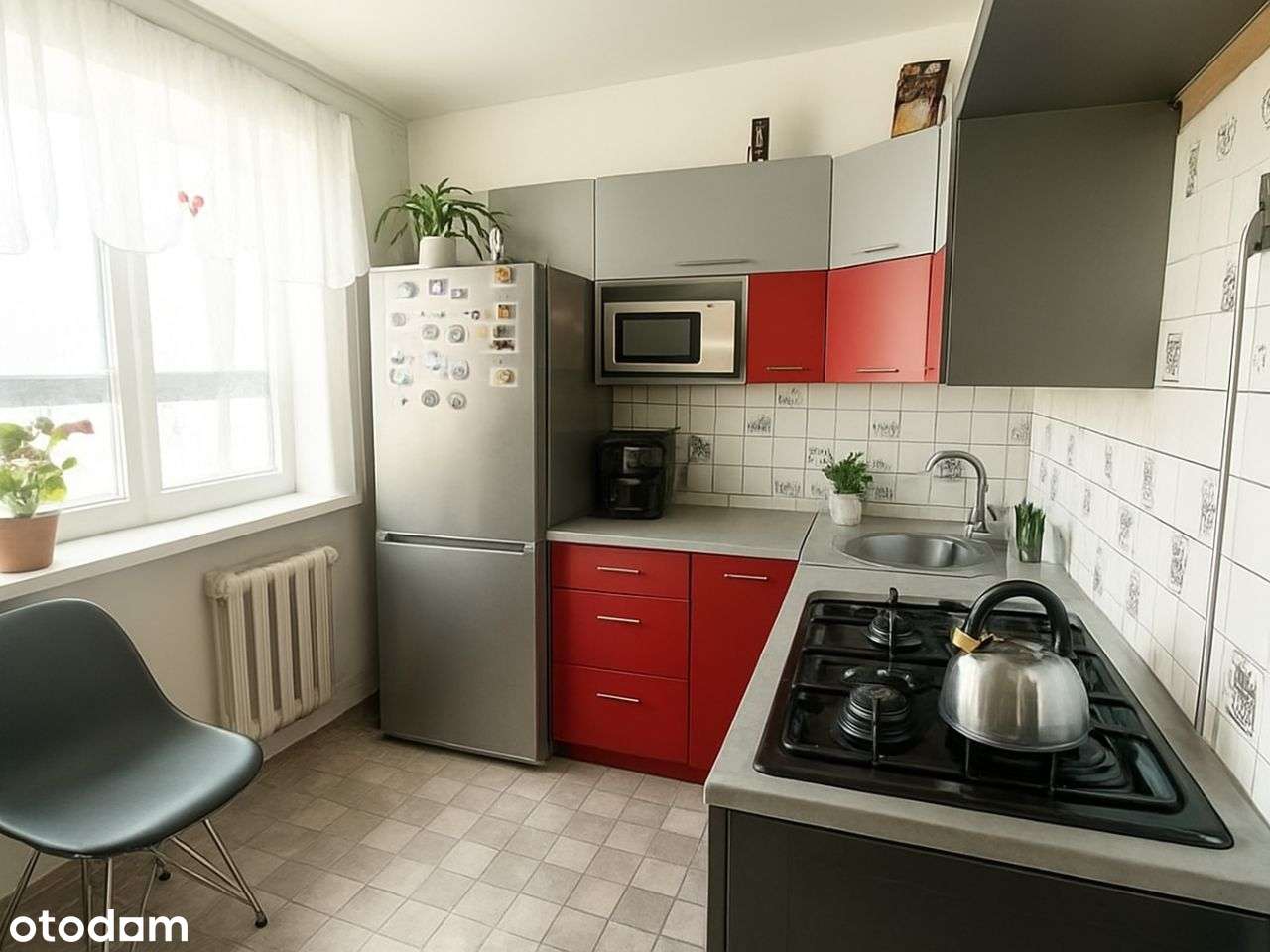 Przestronne 3-pokojowe mieszkanie z balkonem-2