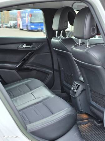 Peugeot 508 2.2 HDI FAP BVA GT - 12