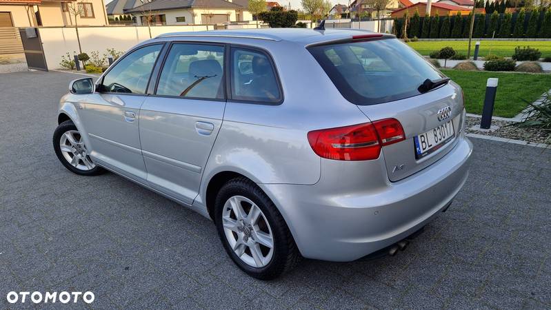 Audi A3 1.4 TFSI Sportback Attraction - 4