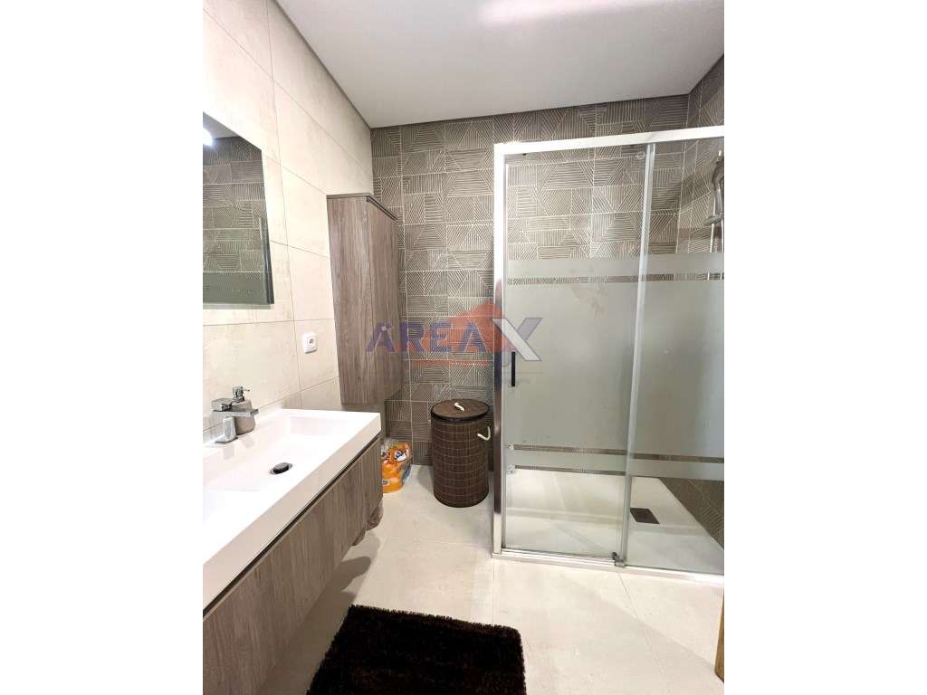 FABULOSO APARTAMENTO T3 EM ARADAS - AVEIRO-16