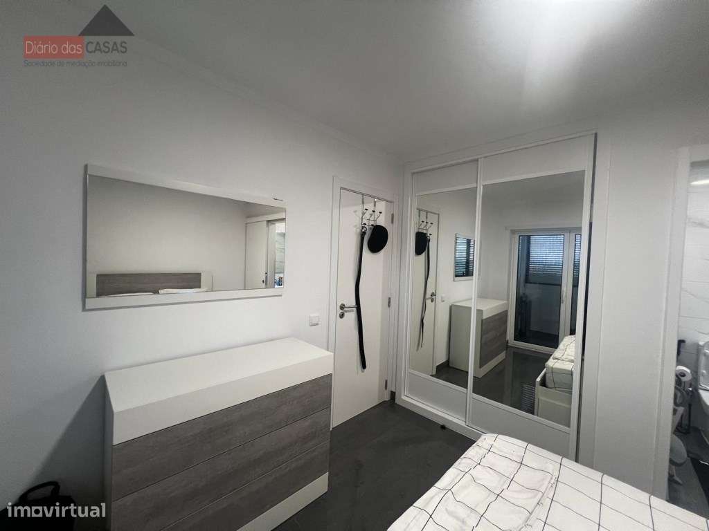 T1 totalmente remodelado com varanda e vista para a Mata do Choupal...-7