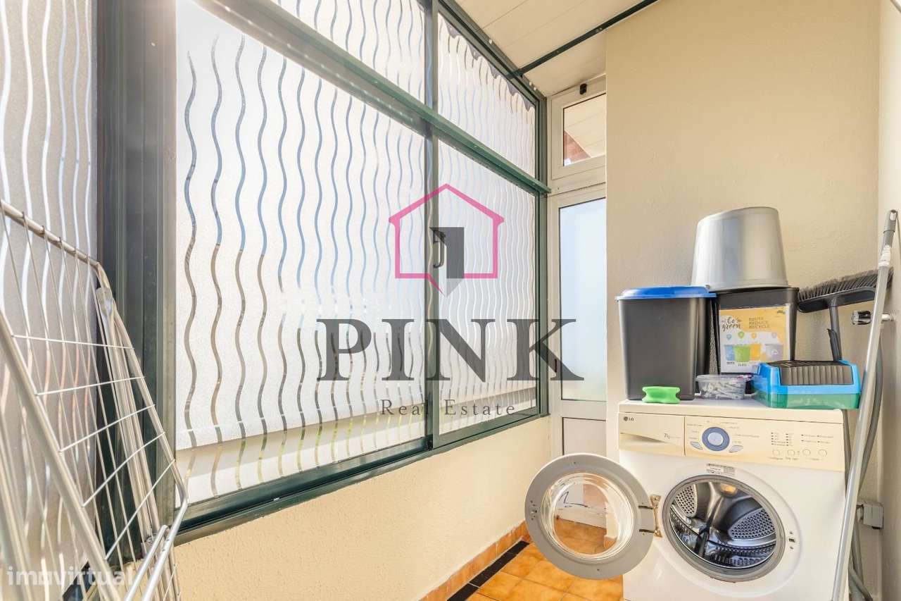 Apartamento T2 no centro do Caniço – pronto a habitar-14