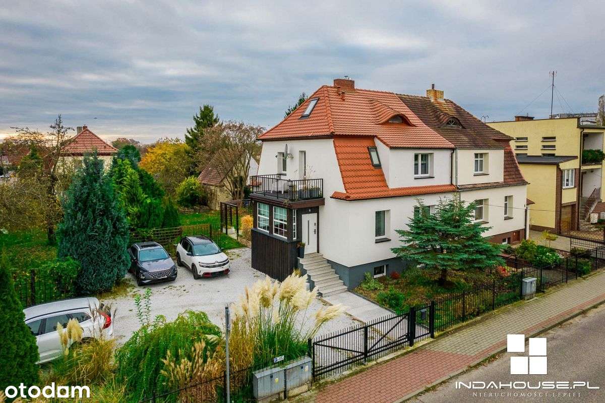 Bliźniak po remoncie na osiedlu Nasz Dom-0