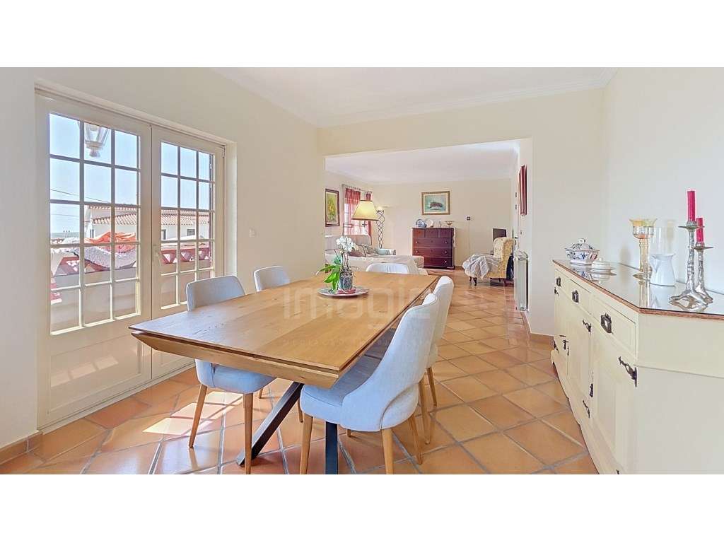 Moradia T4 isolada, usada, Encarnação - Mafra-12