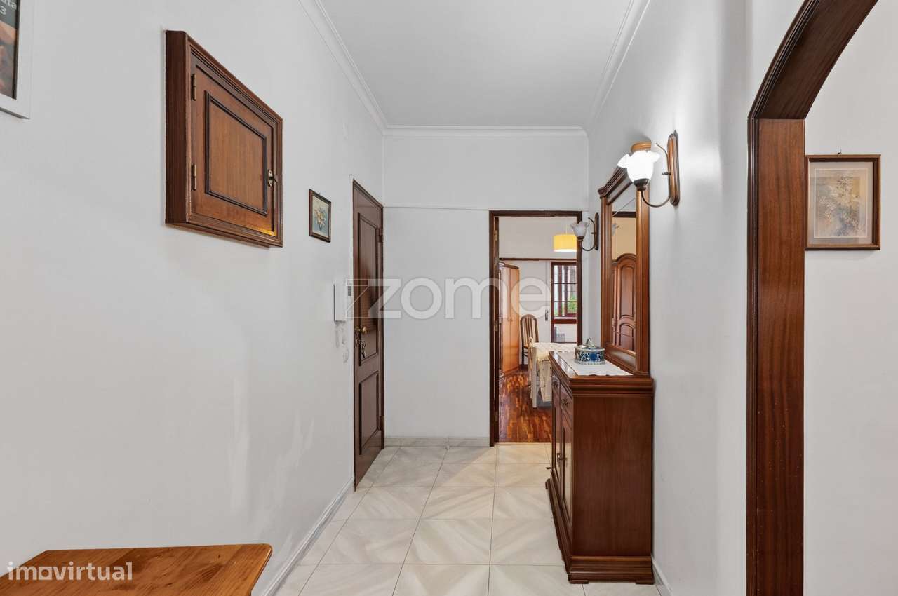 Apartamento T3 com Estacionamento e Arrecadação – Odivelas - Grande imagem: 5/23