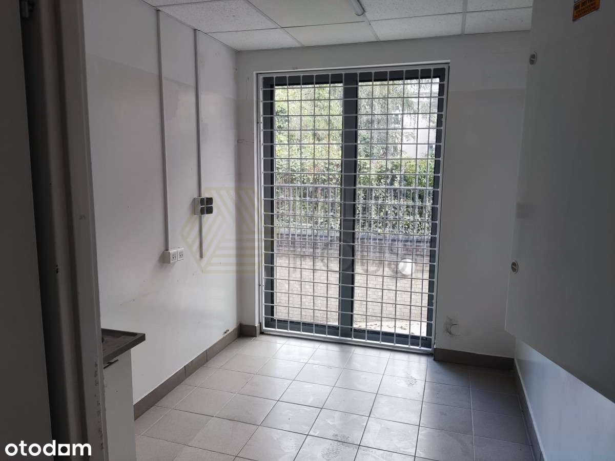 ⭐⭐⭐ Narożny lokal z witrynami od ulicy ⭐⭐⭐-11