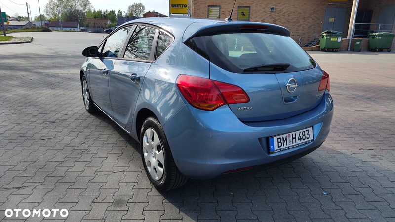 Opel Astra 1.4 ECOFLEX Selection - 7