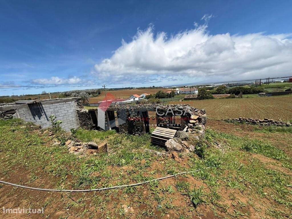 Moradia T1 com Vista Mar e Projeto Aprovado – Santa Cruz-21