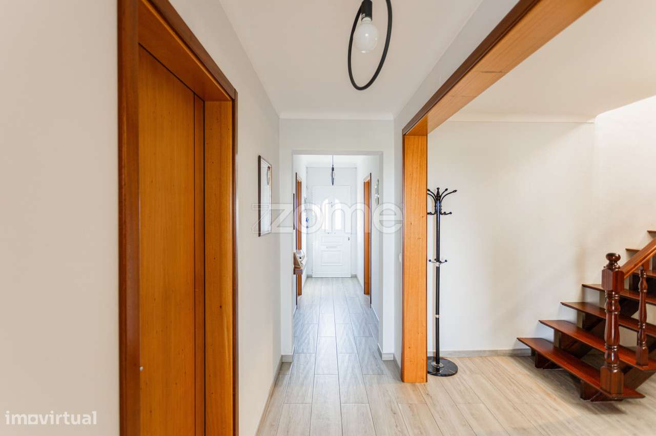 Moradia T6+1 com Terraço, Vista Mar e Ruína – Santa Bárbara-6
