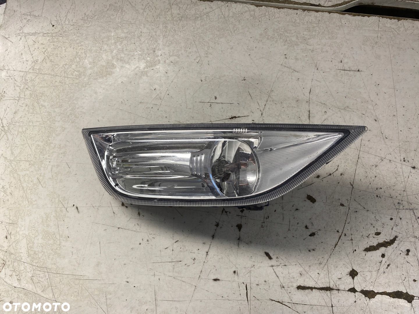 FORD MONDEO MK4 LIFT HALOGEN PRAWY - 1