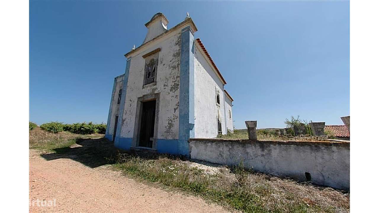 Terreno em Lisboa-18
