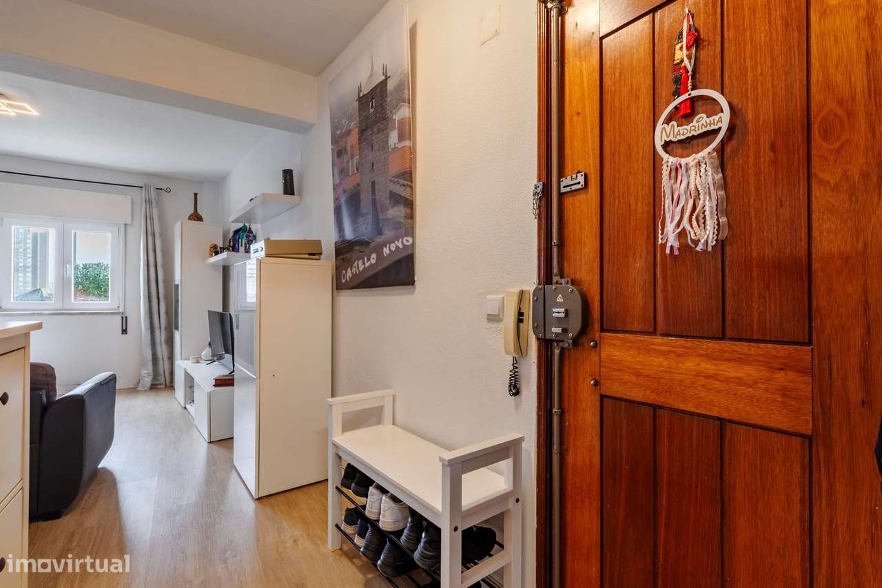 Apartamento T2 Remodelado em Marvila, Lisboa-22