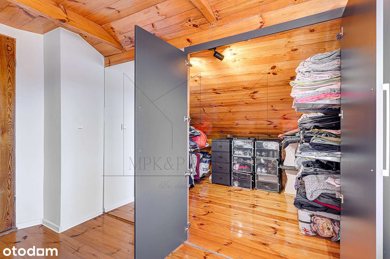 Przestronny, dwupoziomowy apartament 30 minut od centrum Warszawy!-15