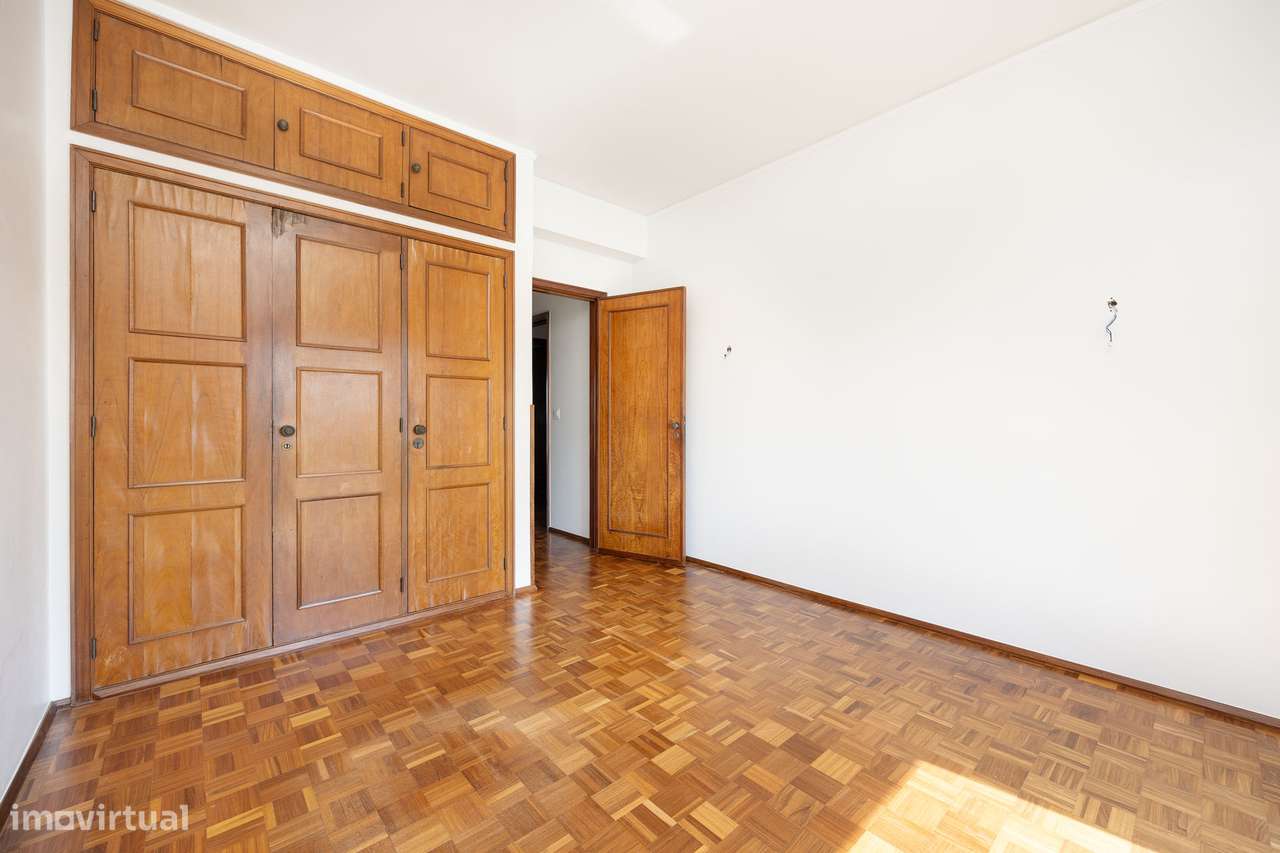 Apartamento T5 | Último Piso | Capuchos, Leiria-39