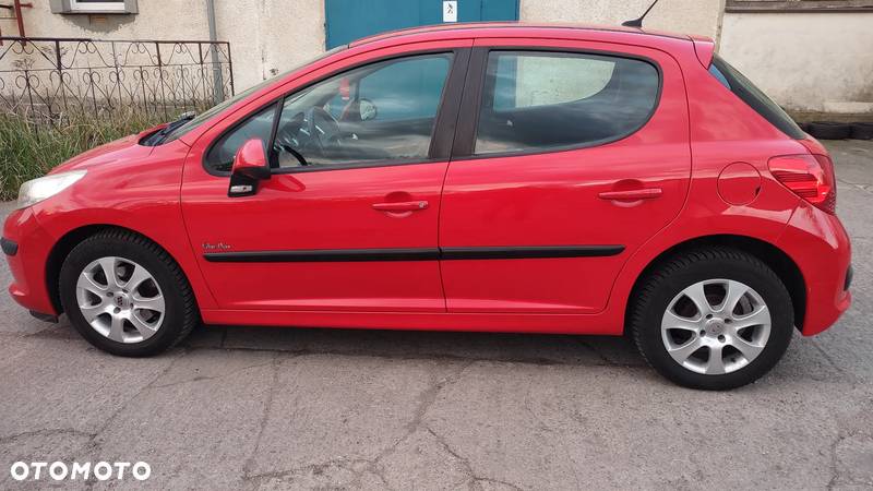 Peugeot 207 1.4 16V Trendy - 4