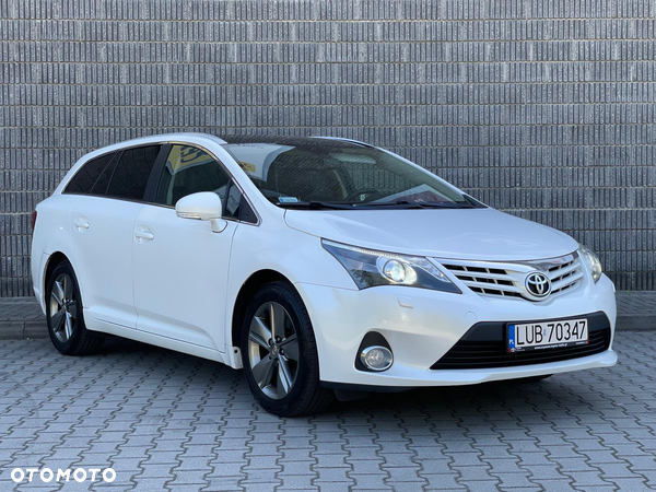 Toyota Avensis 2.2 D-4D Style - 3