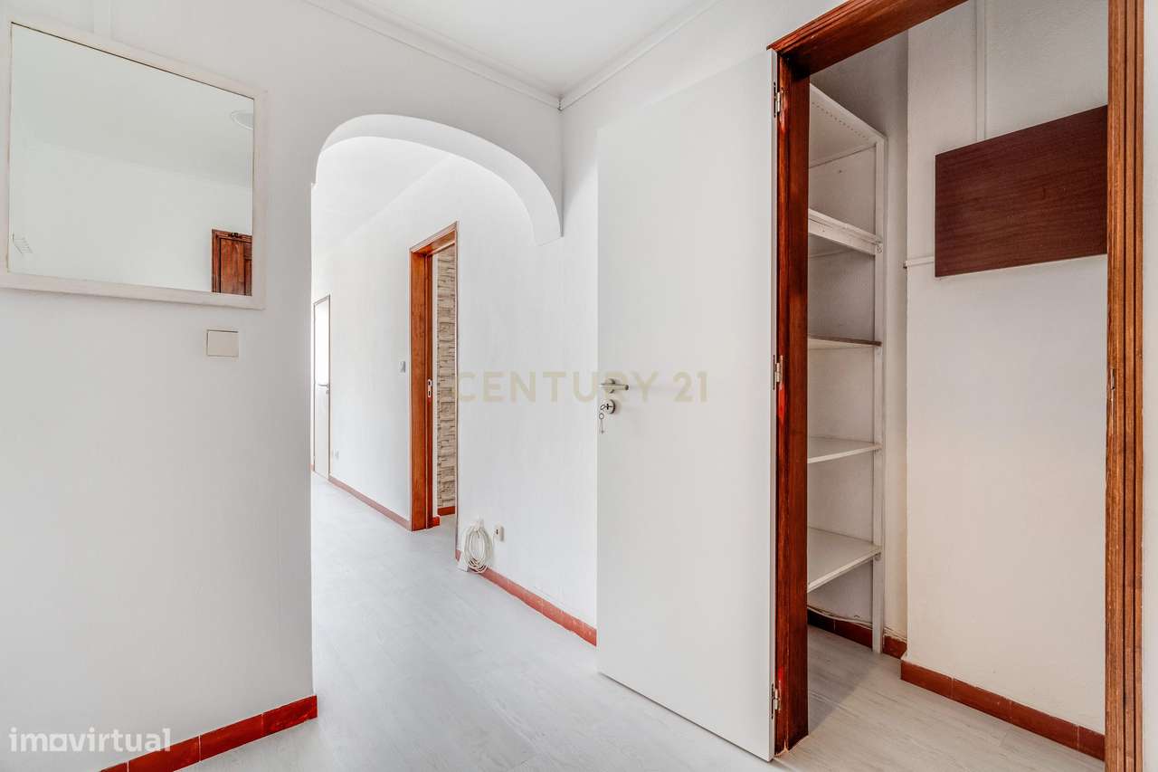 Apartamento T1 +1 em Quarteira-6
