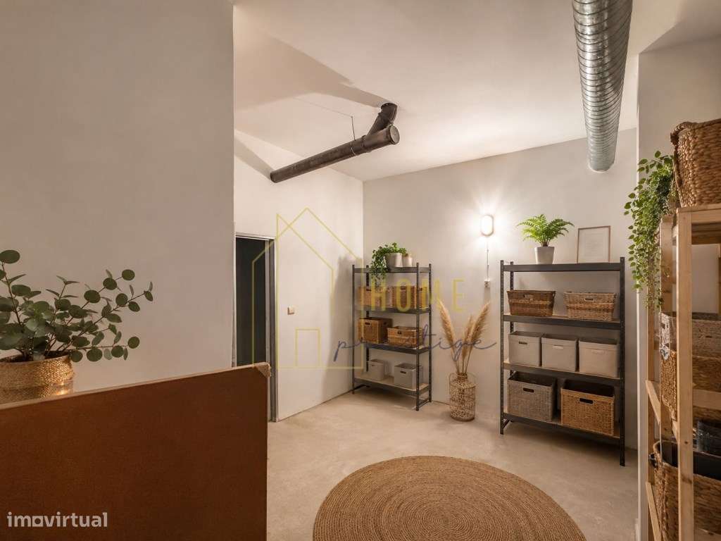 Fantástico Apartamento T2 Remodelado no Monte da Caparica-5