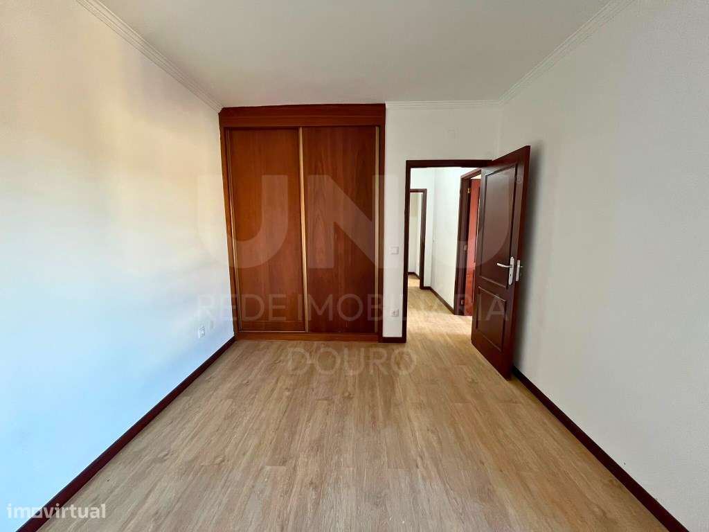 Apart. T2 Duplex Renovado | Oliveira do Douro, V.N. de Gaia-16