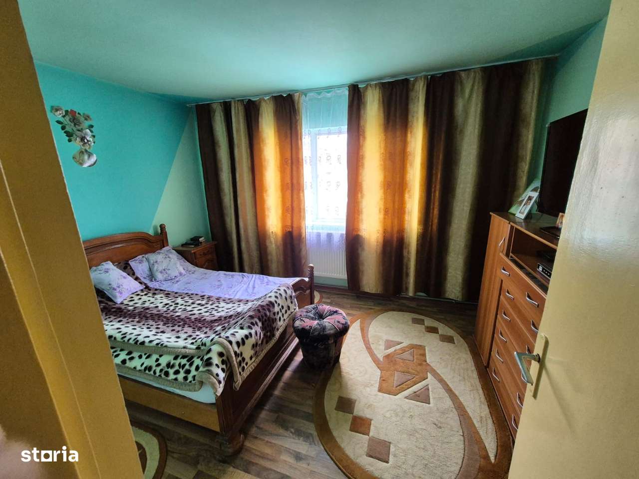 Apartament cu 4 camere, balcon/renovat recent-4