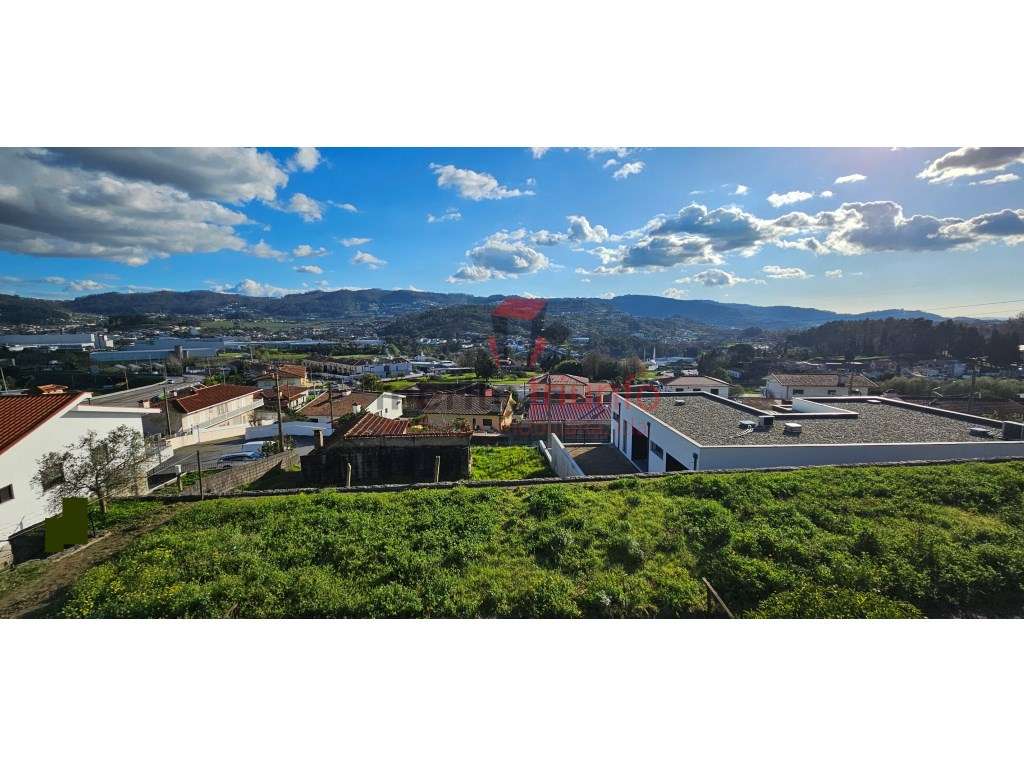 Terreno de Construção para Venda em LORDELO - GMR-10