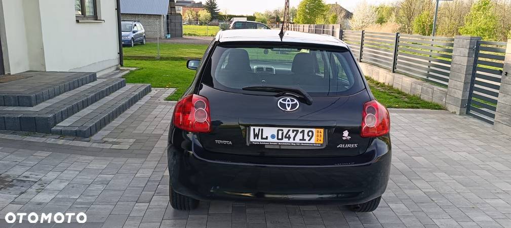 Toyota Auris - 5