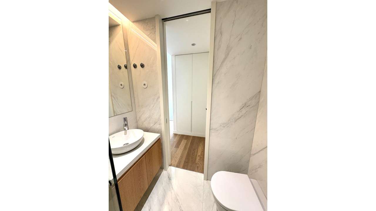 T2 com Garagem e Varandas-22