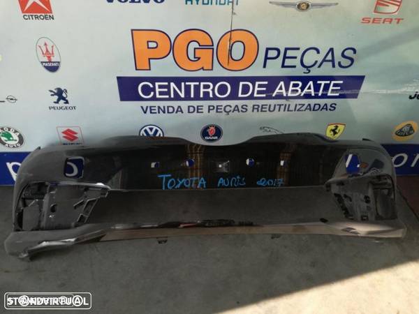 parachoques da frente Toyota auris 2017 - 1