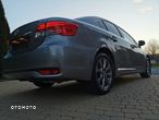 Toyota Avensis 2.0 D-4D Style - 10