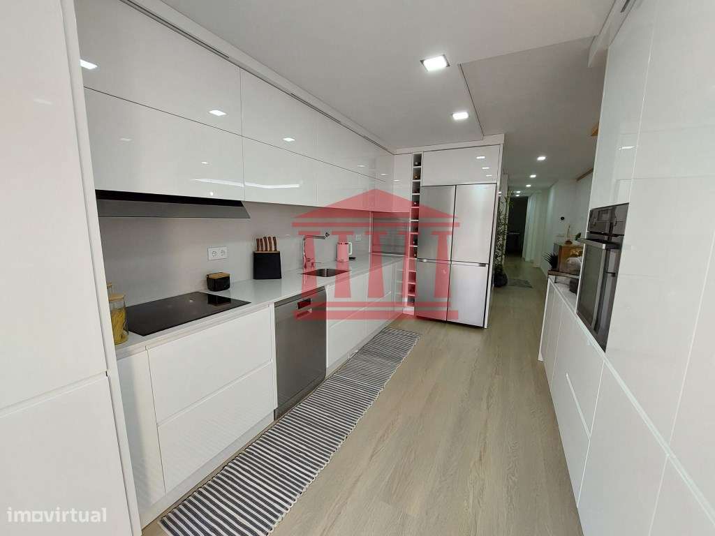 APARTAMENTO T3 C/ GARAGEM-5