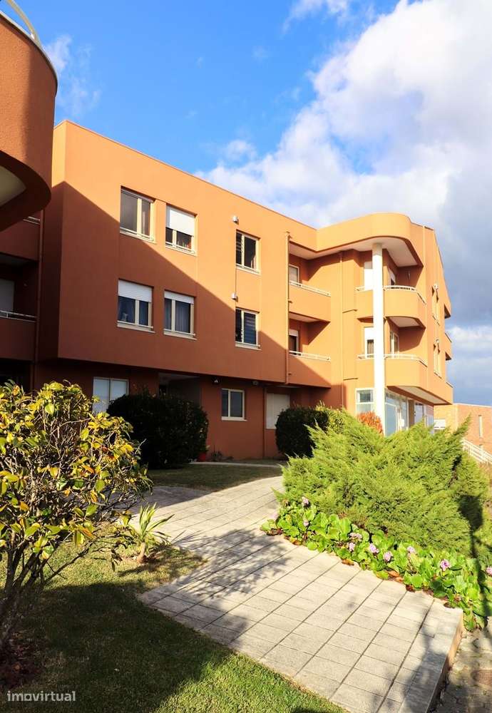 Apartamento T3 com suíte, em Sanguedo-22