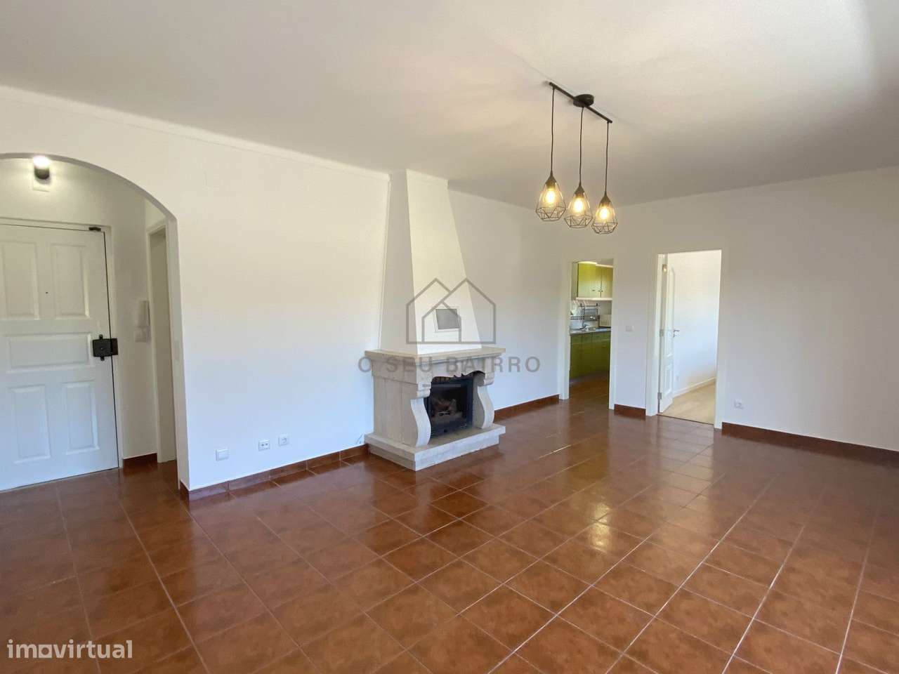 Apartamento T1 com garagem - Grande imagem: 2/10