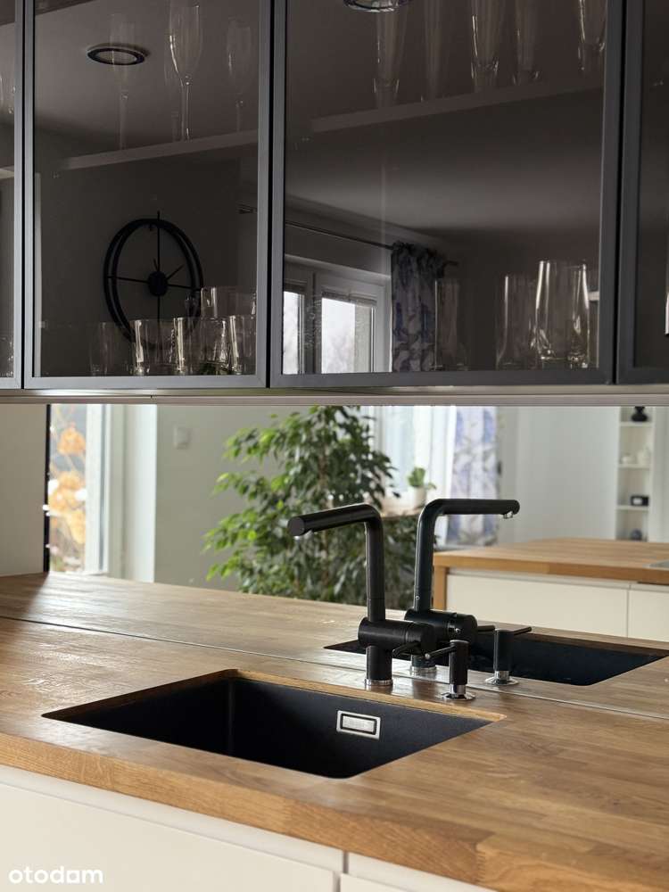 Dom w zabudowie szeregowej-pompa ciepła-fotowoltaika-do zamieszkania - Pełny obrazek: 2/20