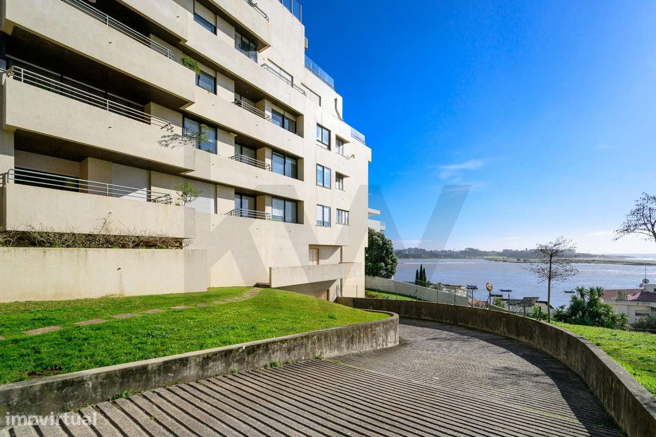 Apartamento T2 com varanda e vista rio - Grande imagem: 3/34