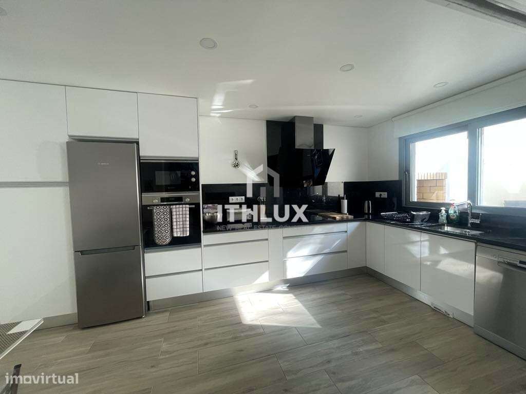 Excepcional Moradia Contemporânea 3+2, em Tavira-11