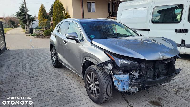 Lexus NX 350h Executive Line - 4