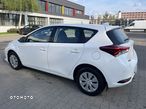 Toyota Auris - 14