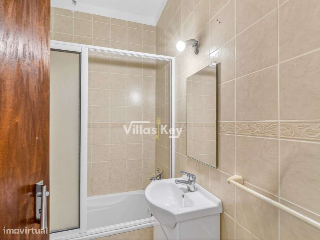 Moradia T3 com Duas Entradas - Vila do Bispo-7