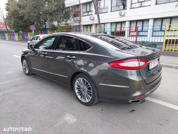 Ford Mondeo 2.0 HEV Vignale - 9