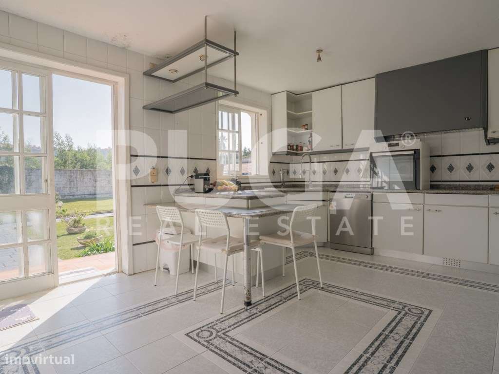 Moradia T5 em Miramar | Propriedade com 4.900 m², piscina coberta e...-6