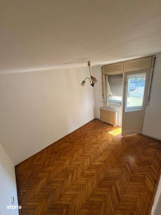 Apartament 3 camere, 68 mp, etaj 1 , Mic.16 , Lalelei colti cu Muncii-2