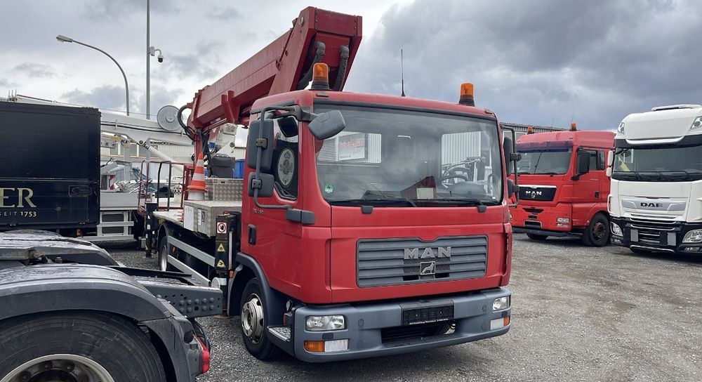 Podnośnik Koszowy Zwyżka Gsr Hydraulicnzy UDT SUPER STAN !!! - zdjęcie 2