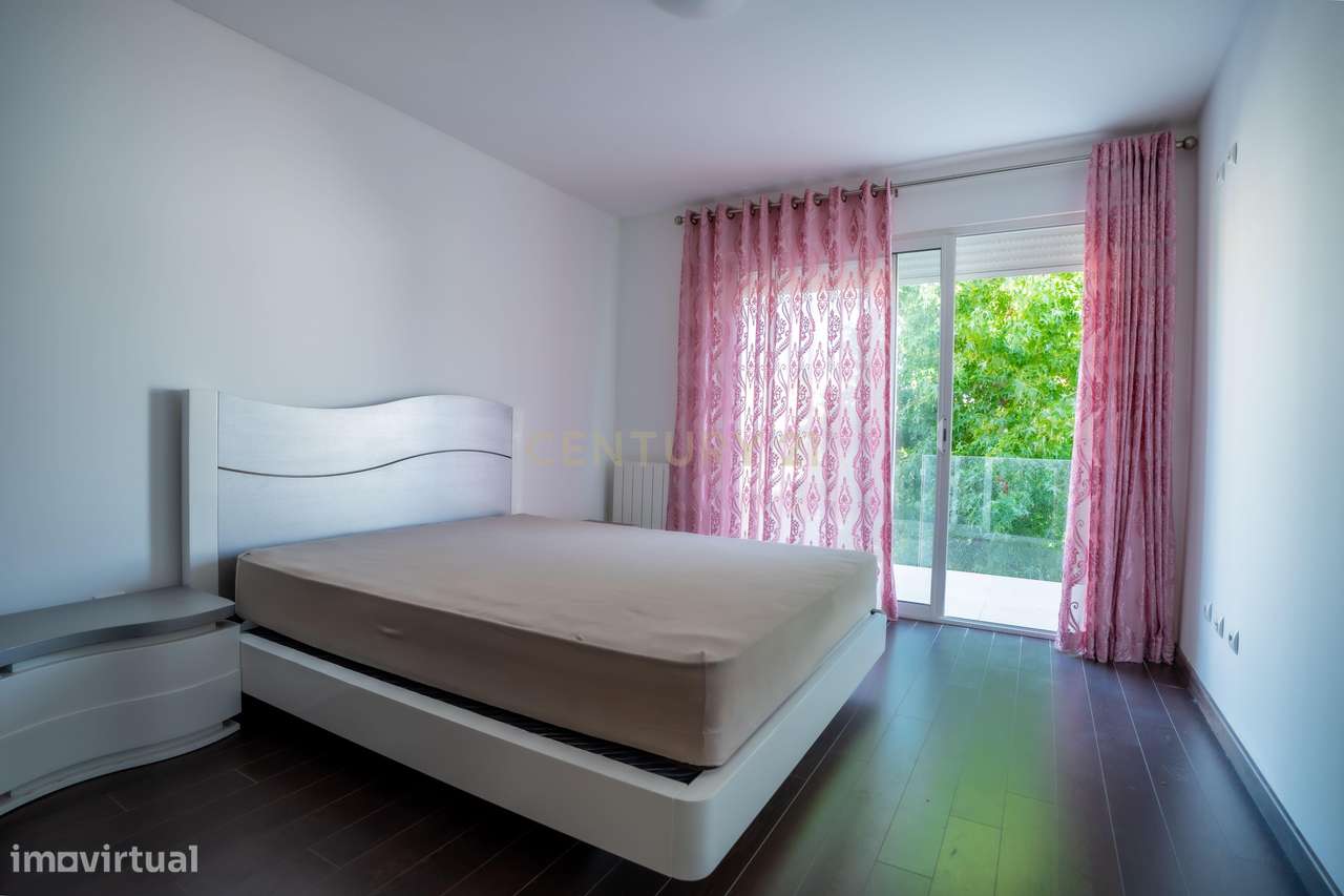 Moradia T4 com Piscina Privativa | Bicesse, Cascais-40