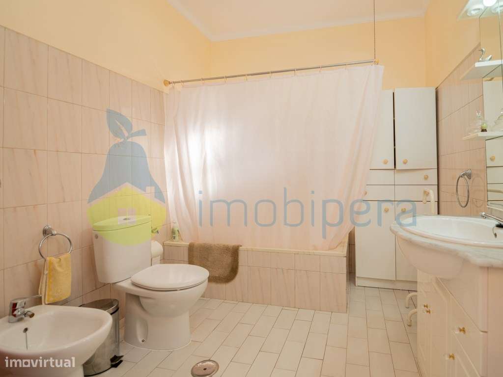 NAO PERCA ESTA GRANDE OPORTUNIDADE! FABULOSA MORADIA V3 DE GRANDES ...-29