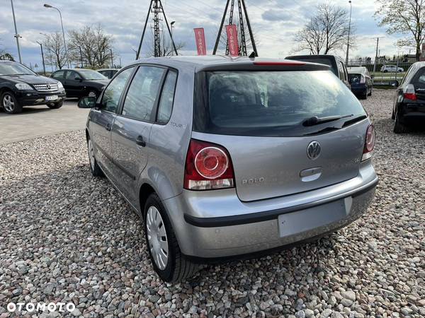 Volkswagen Polo 1.4 16V Trendline - 6