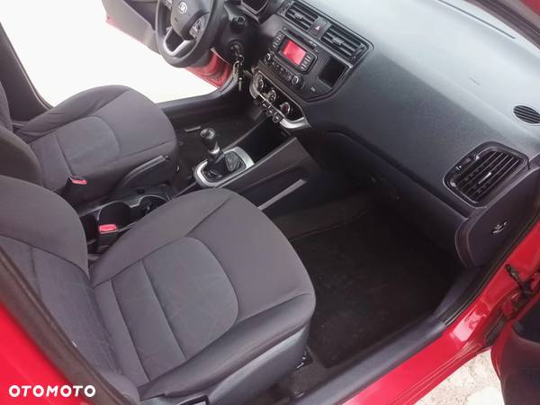 Kia Rio 1.2 Attract - 6