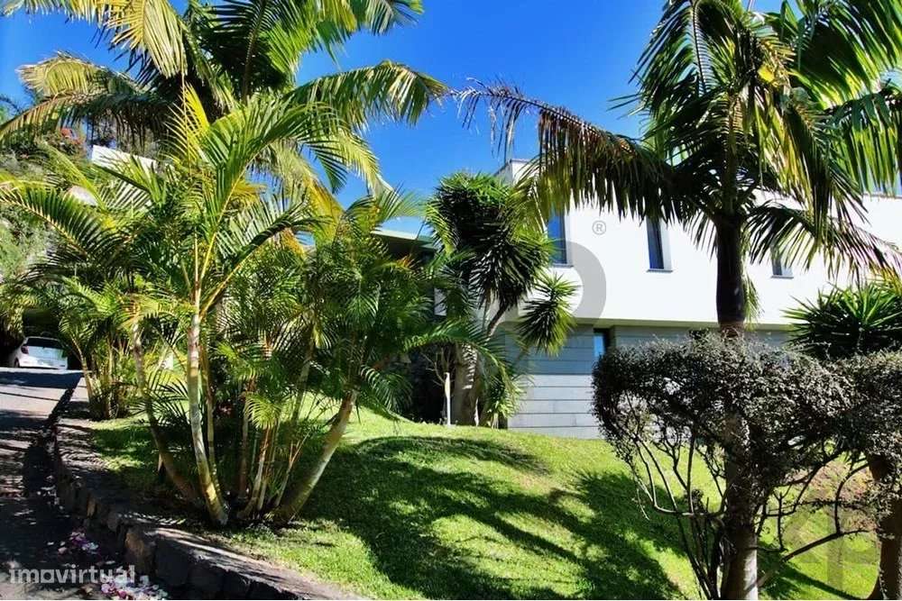 Moradia com arquitectura única no GARAJAU, Ilha da Madeira - Grande imagem: 5/45