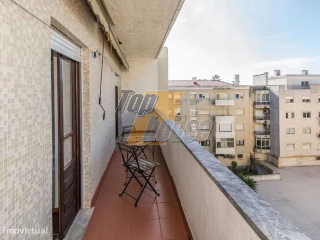 T3 com terraço Santo António da Caparica-13